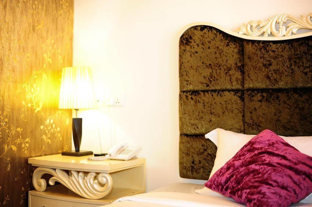 Zen Rooms Jinshan Hotel Singapore Exterior photo